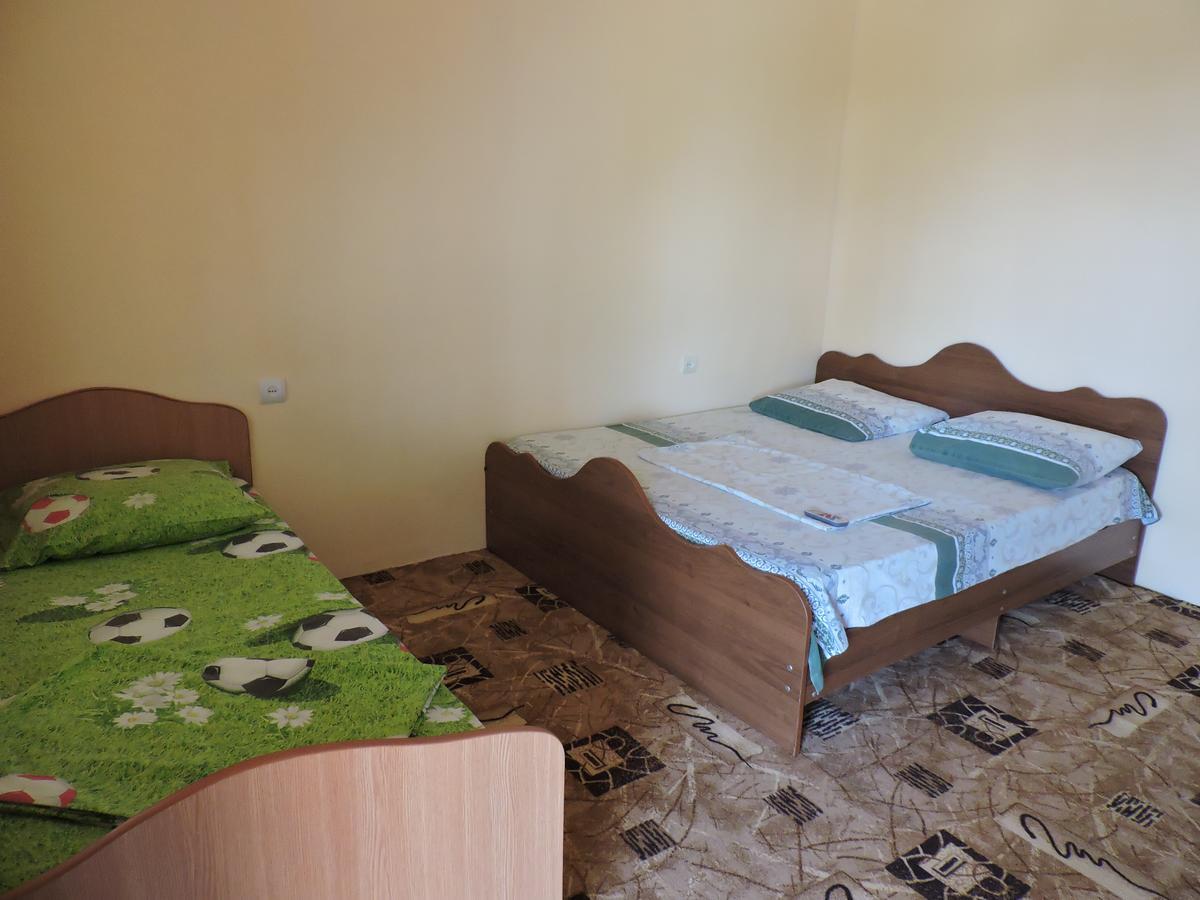 Guesthouse U Moti New Athos Exterior foto